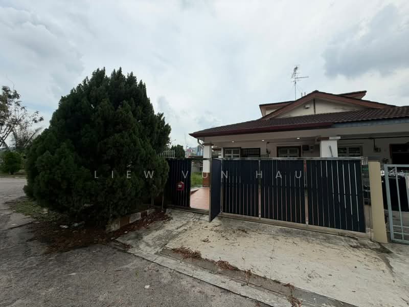 Rumah Teres 1 Tingkat untuk Disewa di Taman Setia Indah (Tebrau) - Liew Vun Hau - Exterior - PropertyGuru.com.my