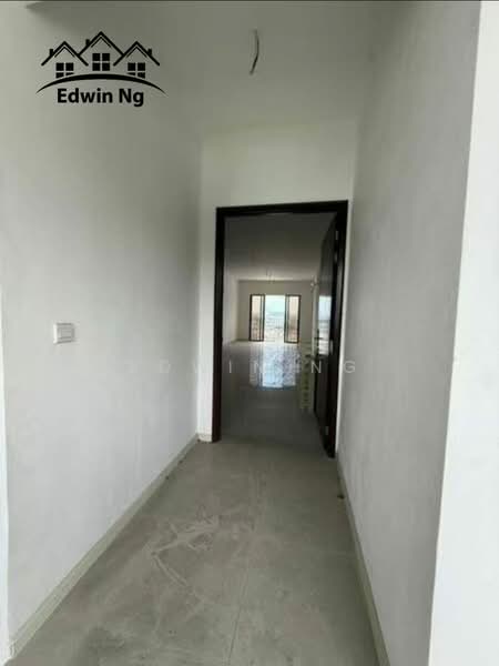 Kondominium untuk Dijual di Senzvilles (Senzo Residence) - Edwin Ng - Corridor - PropertyGuru.com.my