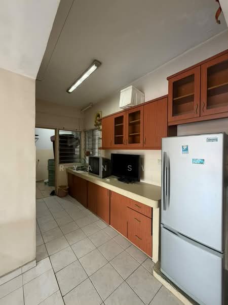 Kondominium untuk Dijual di Menara Menjalara - Ryan Swe - Kitchen - PropertyGuru.com.my