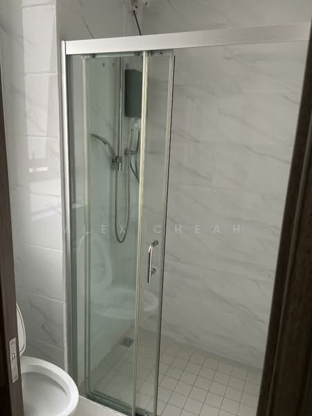 Pangsapuri untuk Disewa di Starview Bay @ Forest City - Alex Cheah - Bathroom - PropertyGuru.com.my