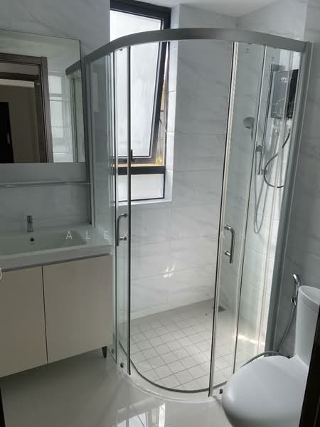 Pangsapuri untuk Disewa di Starview Bay @ Forest City - Alex Cheah - Bathroom - PropertyGuru.com.my
