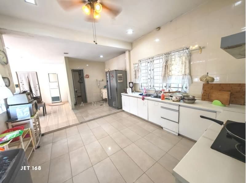 2-storey Terraced House for Sale in Seksyen 32, Kemuning Green Ville (Shah Alam) - Daniel Kok - Kitchen - PropertyGuru.com.my