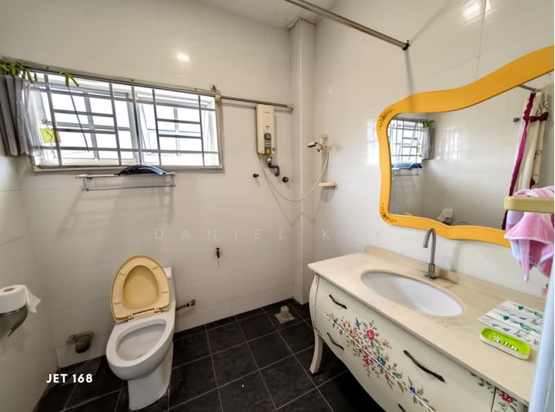 2-storey Terraced House for Sale in Seksyen 32, Kemuning Green Ville (Shah Alam) - Daniel Kok - Bathroom - PropertyGuru.com.my