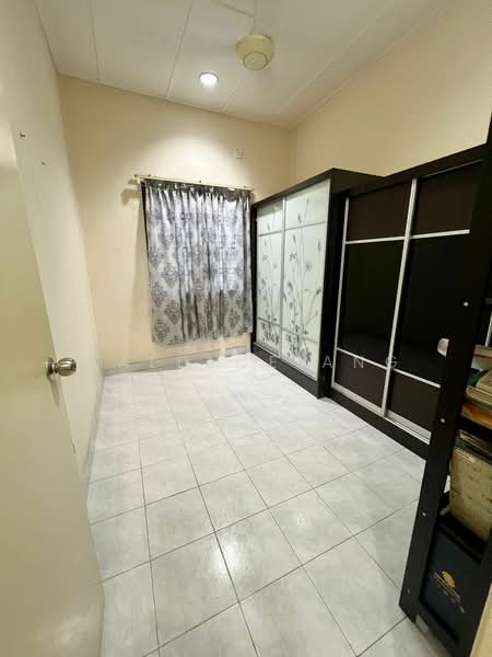 Rumah Teres 2 Tingkat untuk Dijual di Taman Setia Indah (Tebrau) - Wallace Ang - Bedroom - PropertyGuru.com.my