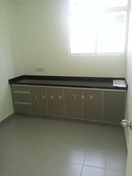 Kondominium untuk Dijual di The Z Residence - Ivan Tan - Kitchen - PropertyGuru.com.my