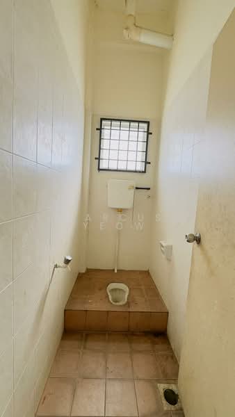 Factory for Rent in Taman Tuanku Jaafar (Sungai Gadut) - Marcus Yeow - Bathroom - PropertyGuru.com.my