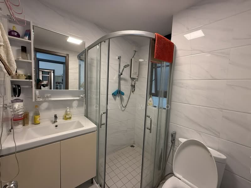 Pangsapuri untuk Dijual di Starview Bay @ Forest City - Ricky Woo - Bathroom - PropertyGuru.com.my