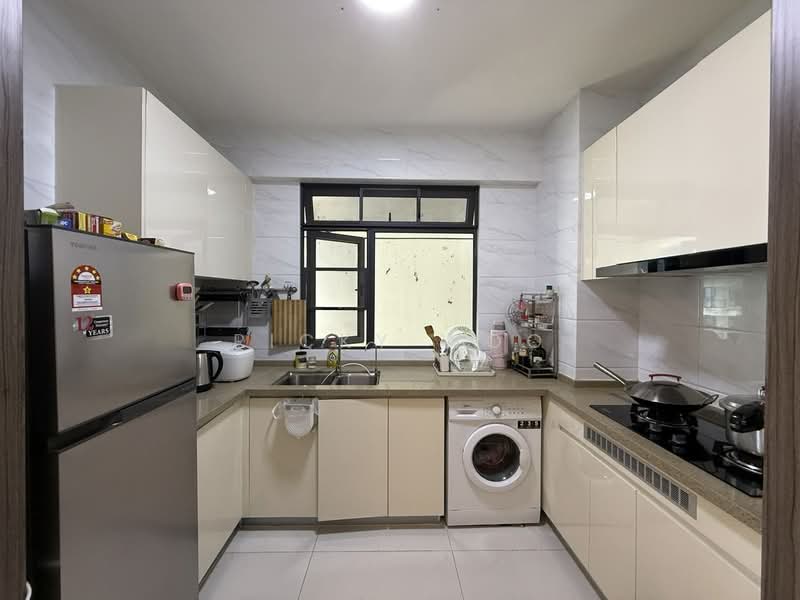 Pangsapuri untuk Dijual di Starview Bay @ Forest City - Ricky Woo - Kitchen - PropertyGuru.com.my