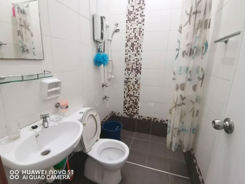 Cluster House for Rent in Bukit Indah (Iskandar Puteri (Nusajaya)) - Eve Fan - Bathroom - PropertyGuru.com.my