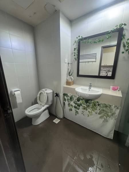 Apartment for Rent at Bayu Marina - Ah Hong - Bathroom - PropertyGuru.com.my