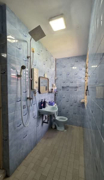 Rumah Teres 1 Tingkat untuk Dijual di Taman Ipoh Timur (Ipoh) - Gary Tang - Bathroom - PropertyGuru.com.my