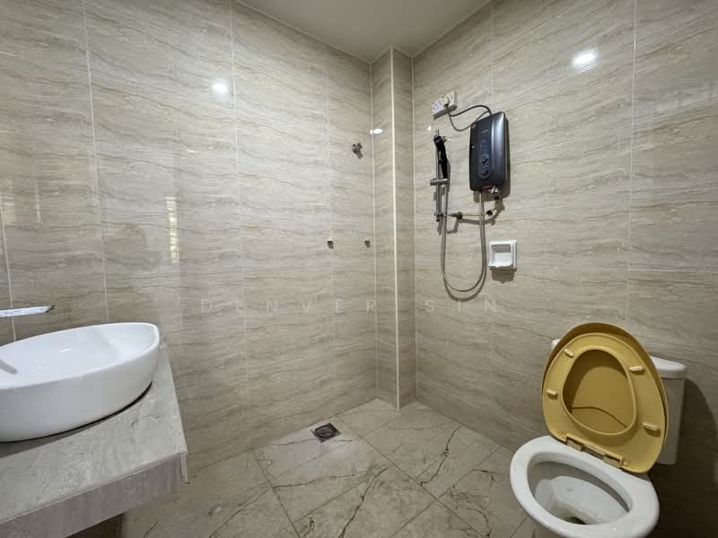 Rumah Berkembar untuk Dijual di Jalan Klang Lama (Old Klang Road) (Kuala Lumpur) - Denver Sin - Bathroom - PropertyGuru.com.my