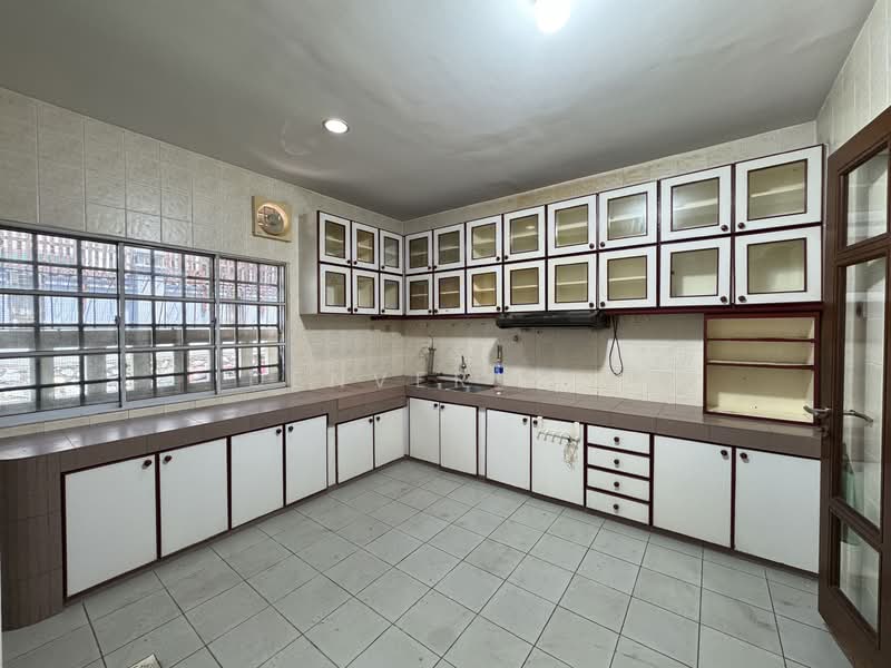 Rumah Berkembar untuk Dijual di Jalan Klang Lama (Old Klang Road) (Kuala Lumpur) - Denver Sin - Kitchen - PropertyGuru.com.my