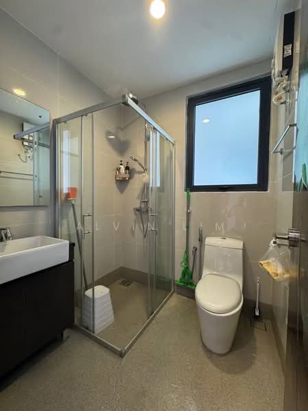 Condominium for Rent at Amberside @ Country Garden Danga Bay - Alvin Lim - Bathroom - PropertyGuru.com.my