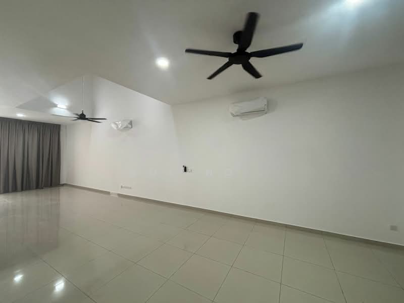 Cluster House for Rent in Iskandar Puteri (Nusajaya) (Johor) - Yoland . - Living Room - PropertyGuru.com.my