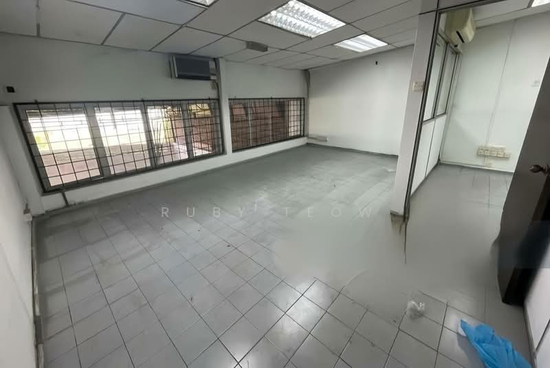 Semi-D Factory for Sale in Taman Daya (Johor Bahru) - Ruby Teow - Interior - PropertyGuru.com.my
