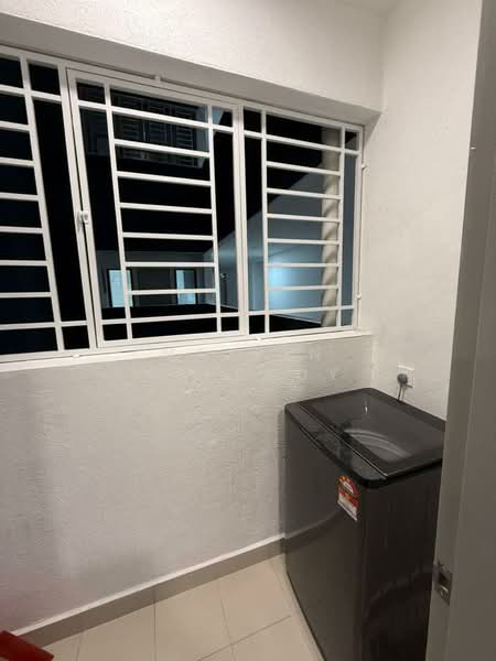 Servis Apartment untuk Disewa di Tulip Residence - Nazrin Affendy - Balcony - PropertyGuru.com.my