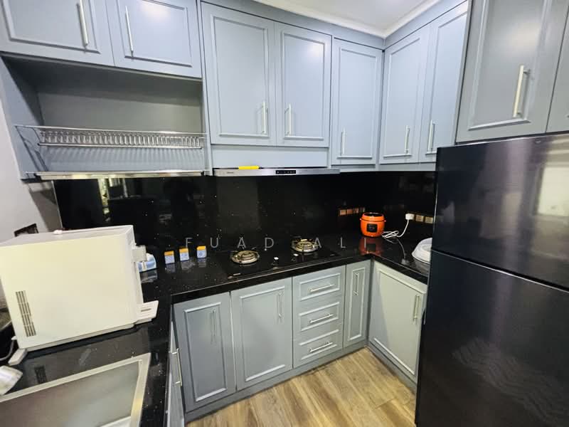 Rumah Teres 2.5 Tingkat untuk Disewa di Bukit Jelutong (Shah Alam) - Fuad Ali - Kitchen - PropertyGuru.com.my