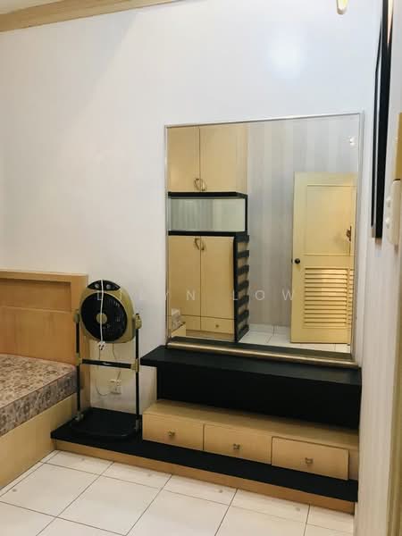 1-storey Terraced House for Sale in Taman Molek (Johor Bahru) - Lilyn Low - Bedroom - PropertyGuru.com.my