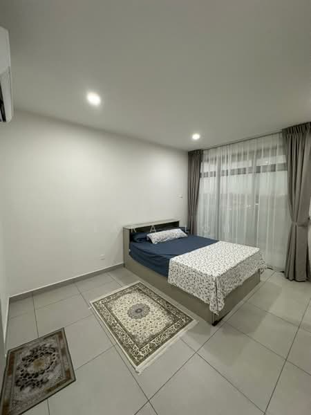 Servis Apartment untuk Disewa di Dorsett Waterfront Subang - Clara Loh - Bedroom - PropertyGuru.com.my