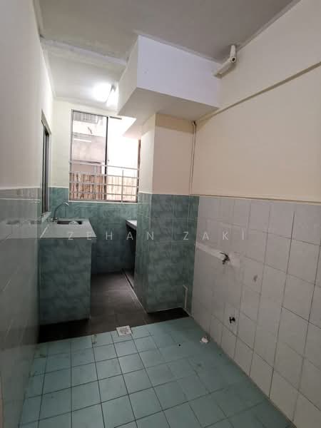 Service Residence for Sale at Serdang Skyvillas (Serdang Perdana) - Zehan Zaki - PropertyGuru.com.my