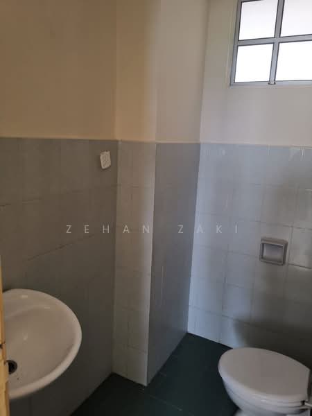 Service Residence for Sale at Serdang Skyvillas (Serdang Perdana) - Zehan Zaki - PropertyGuru.com.my