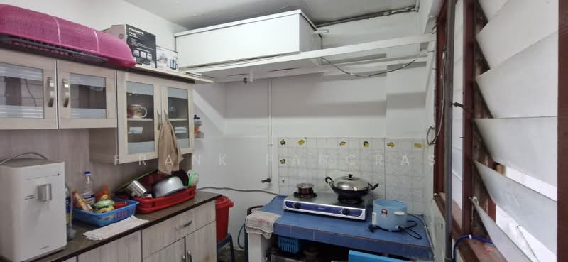Flat for Sale at Flat Sri Kota - Frank Pancras - Kitchen - PropertyGuru.com.my