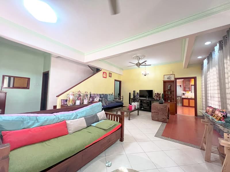 Semi-Detached House for Sale in Alam Damai (Cheras) - Denver Sin - Living Room - PropertyGuru.com.my
