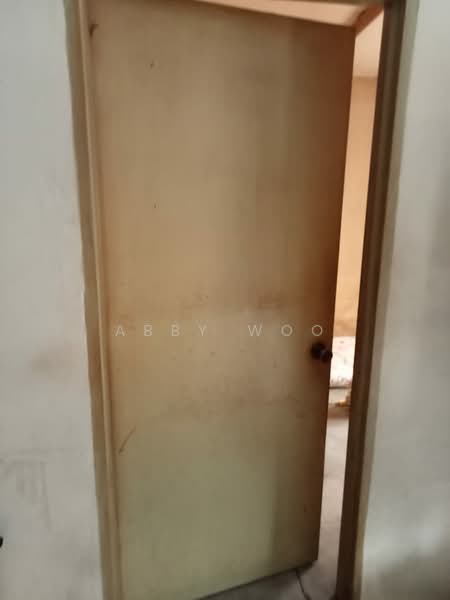 Rumah Flat untuk Dijual di Flat PKNS Section 7 - Abby Woo - PropertyGuru.com.my