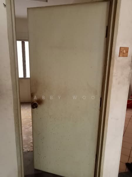 Rumah Flat untuk Dijual di Flat PKNS Section 7 - Abby Woo - PropertyGuru.com.my