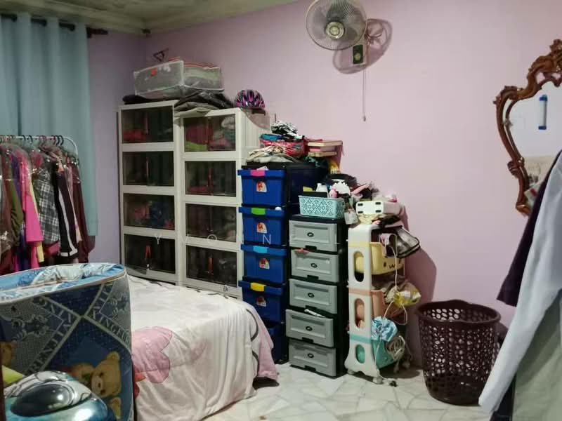 1-storey Terraced House for Sale in Taman Universiti (Skudai) - Yvonne Lim - Bedroom - PropertyGuru.com.my