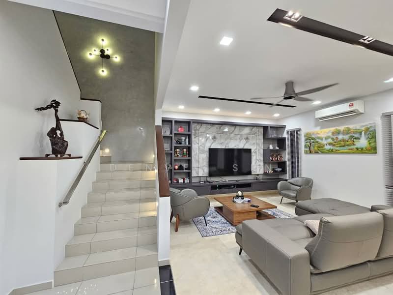 Rumah Teres 2 Tingkat untuk Dijual di Jade Hills (Kajang) - Denver Sin - Living Room - PropertyGuru.com.my
