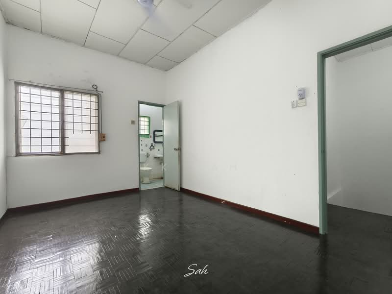 Rumah Teres 2 Tingkat untuk Dijual di Kajang Prima (Kajang) - KK Sah - Bathroom - PropertyGuru.com.my