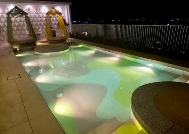 Servis Apartment untuk Dijual di The Stallionz @ Ipoh White Times Square - KT Teoh - Pool - PropertyGuru.com.my