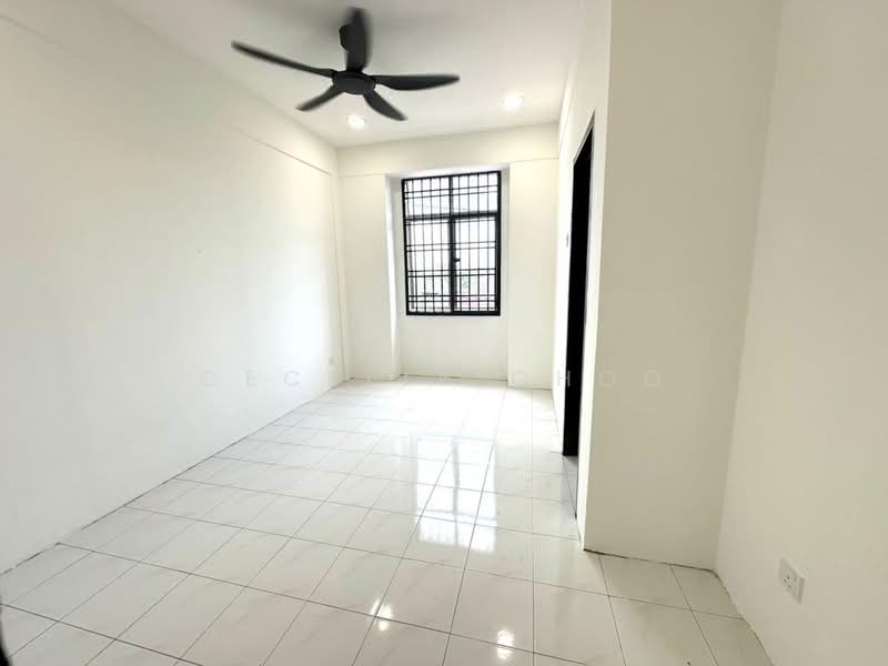 Rumah Teres 2 Tingkat untuk Disewa di Taman Putri Kulai (Kulai) - Cecelia Choo - Interior - PropertyGuru.com.my