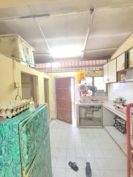 2-storey Terraced House for Sale in Taman Sri Kemang (Kota Tinggi) - Smith Goh - Kitchen - PropertyGuru.com.my