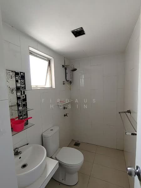 Kondominium untuk Dijual di Mentari Kondominium - Firdaus Husin - Bathroom - PropertyGuru.com.my