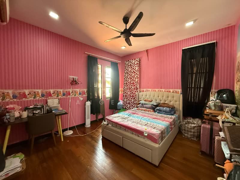 Rumah Banglo untuk Dijual di Country Heights (Kajang) - Angel Ng - Bedroom - PropertyGuru.com.my