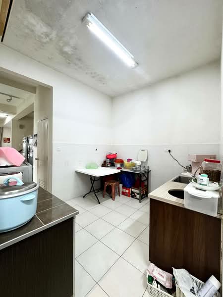 Cluster House for Sale in Kota Tinggi (Johor) - Ferene Fong - Kitchen - PropertyGuru.com.my