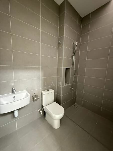 Rumah Teres 2 Tingkat untuk Dijual di Bandar Seri Alam (Masai) - Yoland . - Bathroom - PropertyGuru.com.my
