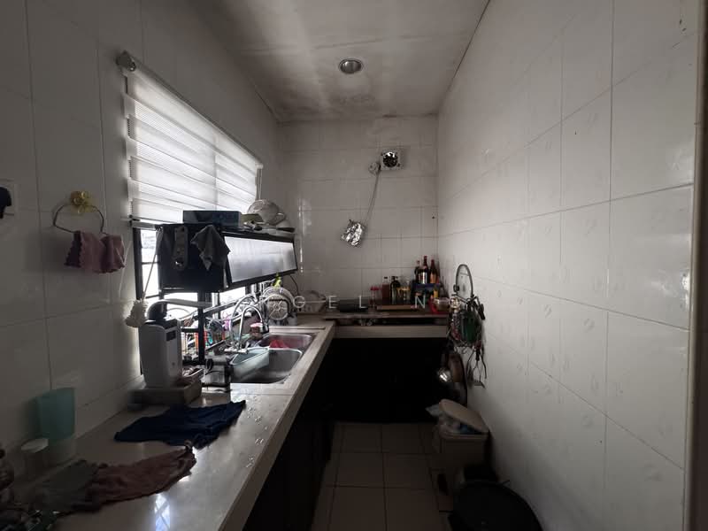 Rumah Teres 3 Tingkat untuk Dijual di Taman Esplanad (Bukit Jalil) - Angel Ng - Kitchen - PropertyGuru.com.my