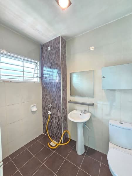 Terraced House for Sale in Skudai (Johor) - Susi Tjhang - Bathroom - PropertyGuru.com.my