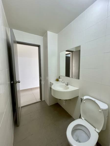 Servis Apartment untuk Disewa di Platinum Lake PV 21 - Charmaine Wong - Bathroom - PropertyGuru.com.my