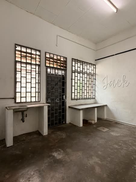 Kedai untuk Disewa di Taman Desa Sentosa (Lunas) - Jack Ng - Interior - PropertyGuru.com.my