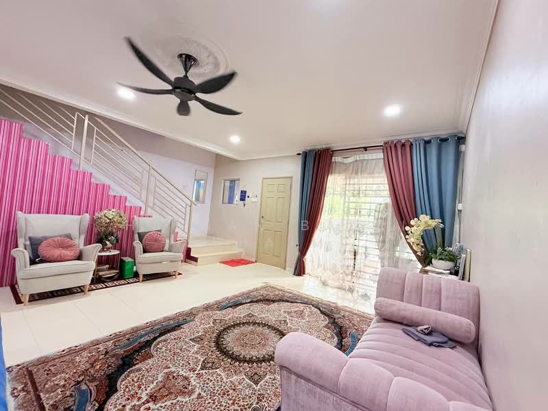 2-storey Terraced House for Sale in S2 Heights (Seremban 2) - Hassan Basri Suhaimi - Living Room - PropertyGuru.com.my