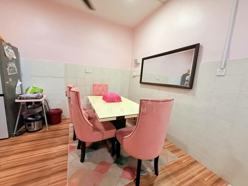 2-storey Terraced House for Sale in S2 Heights (Seremban 2) - Hassan Basri Suhaimi - Dining Room - PropertyGuru.com.my