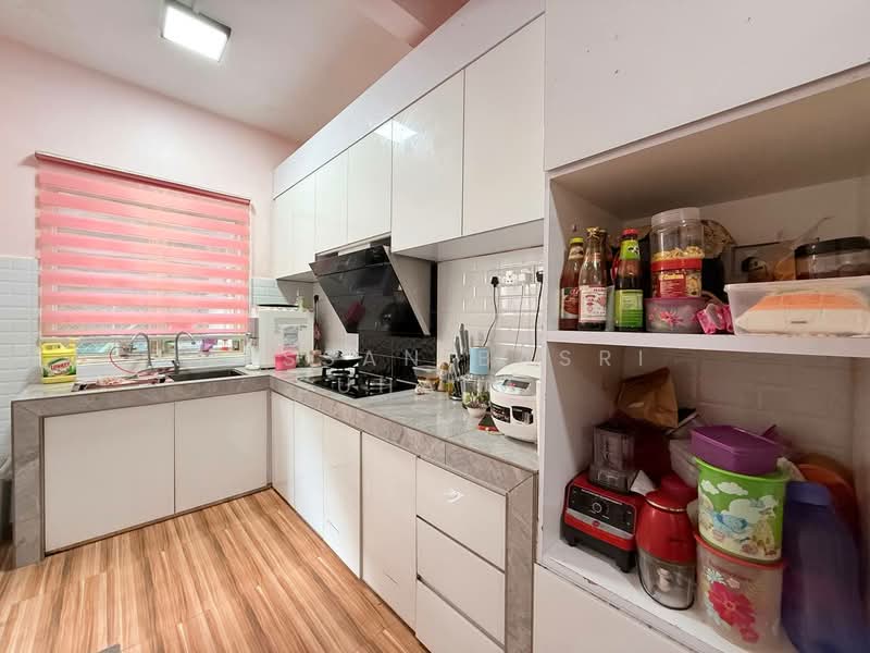 2-storey Terraced House for Sale in S2 Heights (Seremban 2) - Hassan Basri Suhaimi - Kitchen - PropertyGuru.com.my