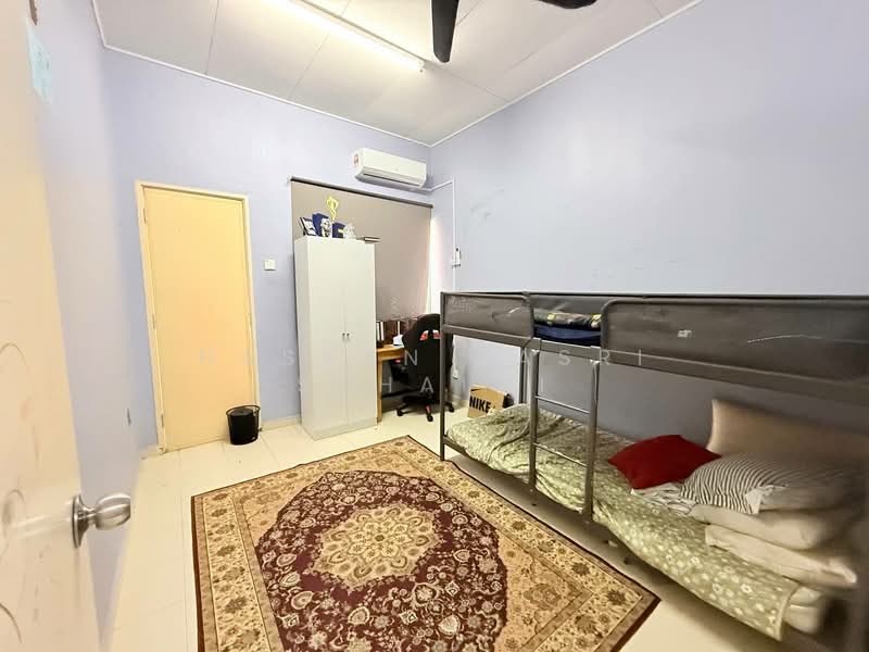 2-storey Terraced House for Sale in S2 Heights (Seremban 2) - Hassan Basri Suhaimi - Bedroom - PropertyGuru.com.my