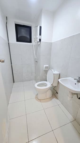 Condominium for Sale at TRI PINNACLE - Vivian Chang - Bathroom - PropertyGuru.com.my