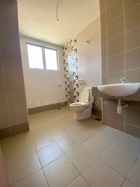 Rumah Teres 2 Tingkat untuk Dijual di Denai Alam (Shah Alam) - Fazie Noor - Bathroom - PropertyGuru.com.my